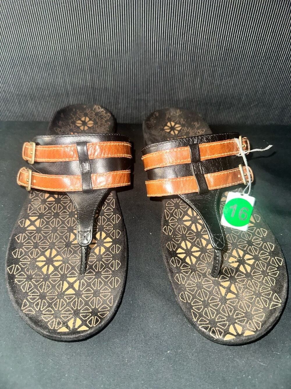 No.16 Dr. Andrew Weil by Orthaheel Two-Strap Thong Sandals